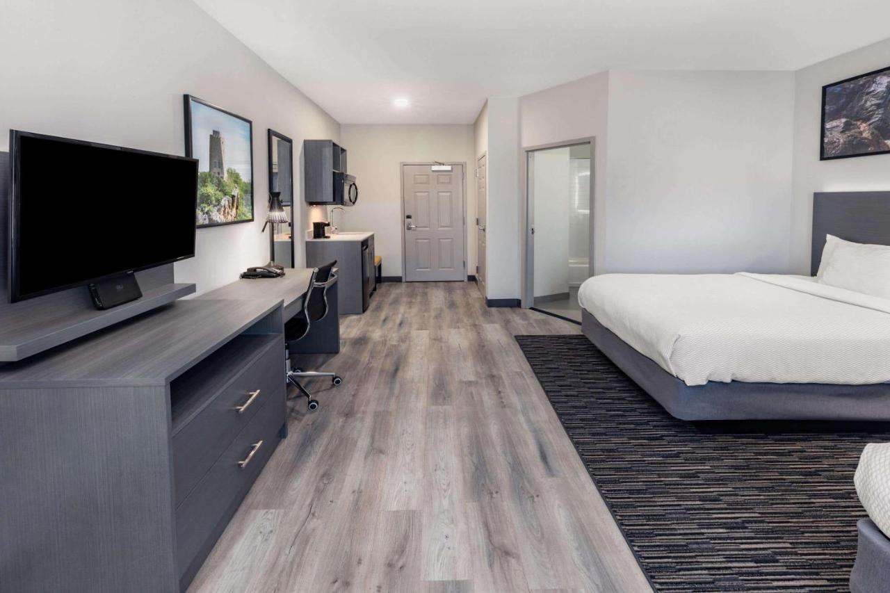 La Quinta Inn & Suites By Wyndham 阿德莫尔 外观 照片